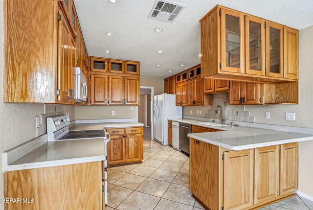 1321 HOOKRIDGE Drive, El Paso, TX 79925