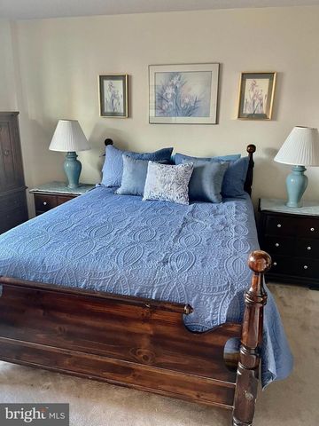 1808 OLD MEADOW RD #1104, Mclean, VA 22102