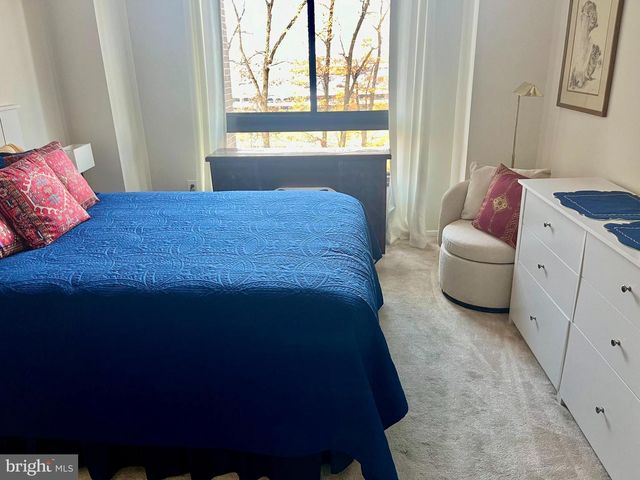 1808 OLD MEADOW RD #1104, Mclean, VA 22102