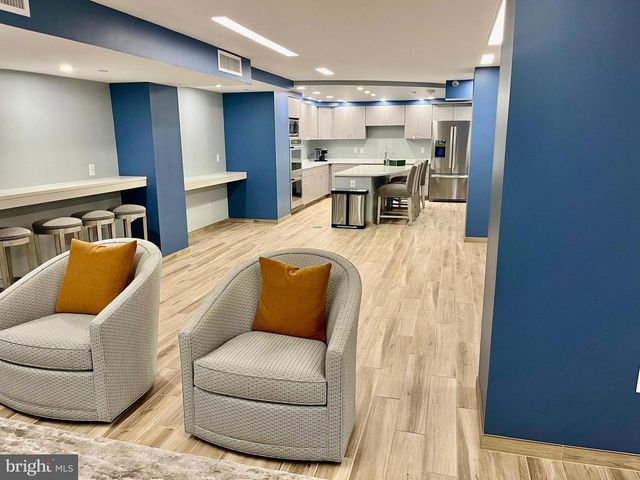 1808 OLD MEADOW RD #1104, Mclean, VA 22102