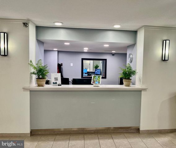 1808 OLD MEADOW RD #1104, Mclean, VA 22102