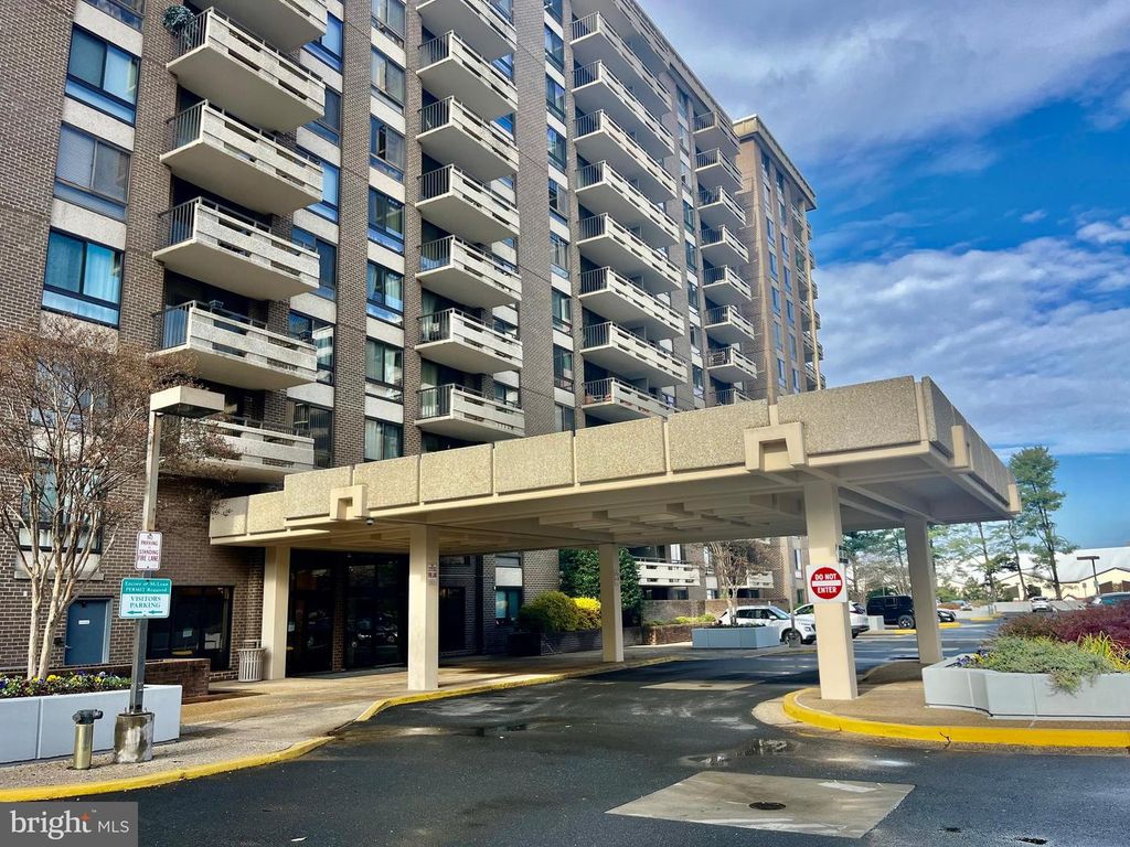 1808 OLD MEADOW RD #1104, Mclean, VA 22102