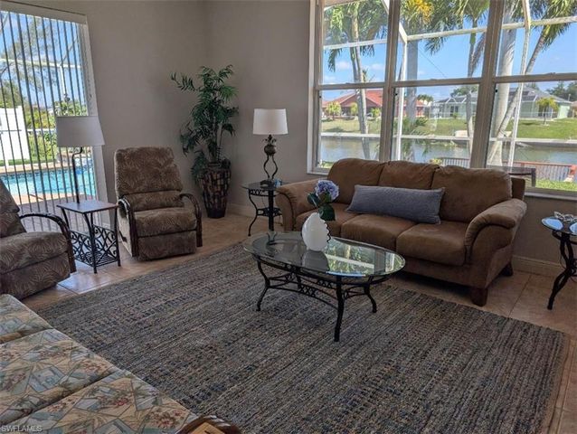 161 SE 17th ST, Cape Coral, FL 33990
