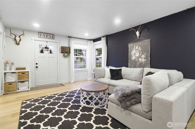 2405 Sunrise Street, Kelso, WA 98626