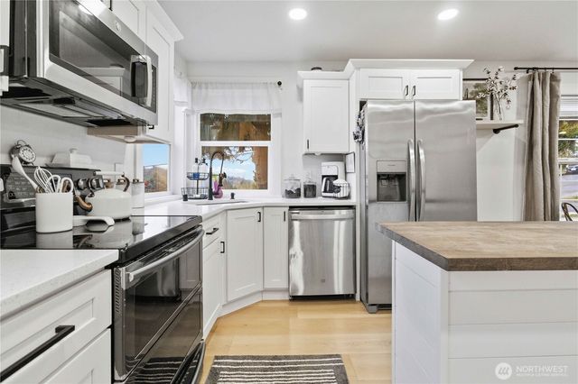 2405 Sunrise Street, Kelso, WA 98626