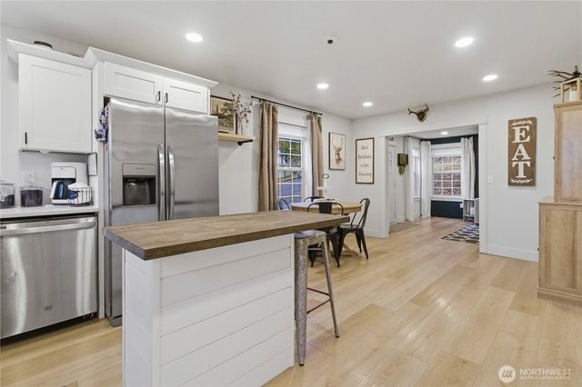 2405 Sunrise Street, Kelso, WA 98626