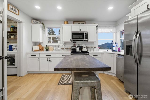 2405 Sunrise Street, Kelso, WA 98626