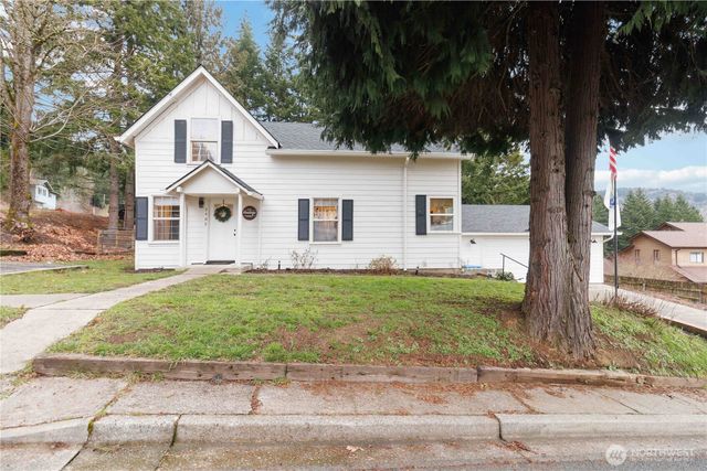 2405 Sunrise Street, Kelso, WA 98626