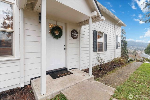 2405 Sunrise Street, Kelso, WA 98626