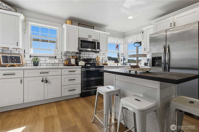 2405 Sunrise Street, Kelso, WA 98626