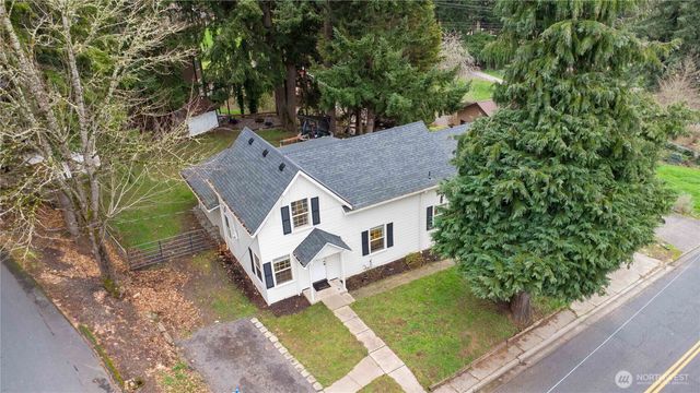 2405 Sunrise Street, Kelso, WA 98626