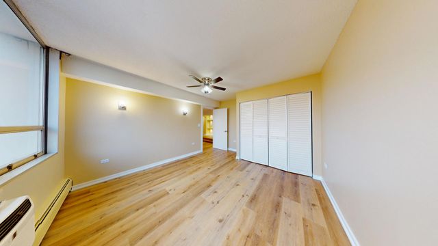 8815 W Golf Road 8F, Niles, IL 60714