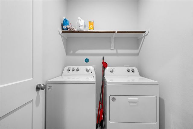 2402 River Way Drive, Navasota, TX 77868