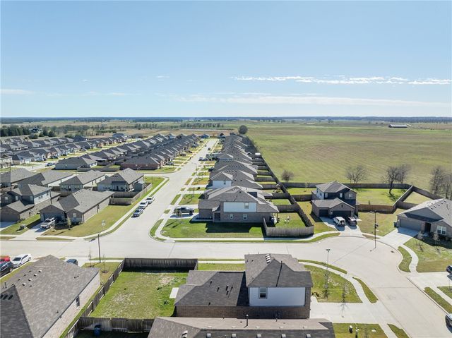 2402 River Way Drive, Navasota, TX 77868