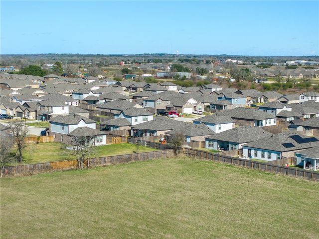 2402 River Way Drive, Navasota, TX 77868