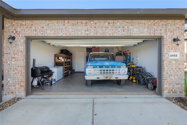 2402 River Way Drive, Navasota, TX 77868