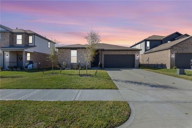 2402 River Way Drive, Navasota, TX 77868