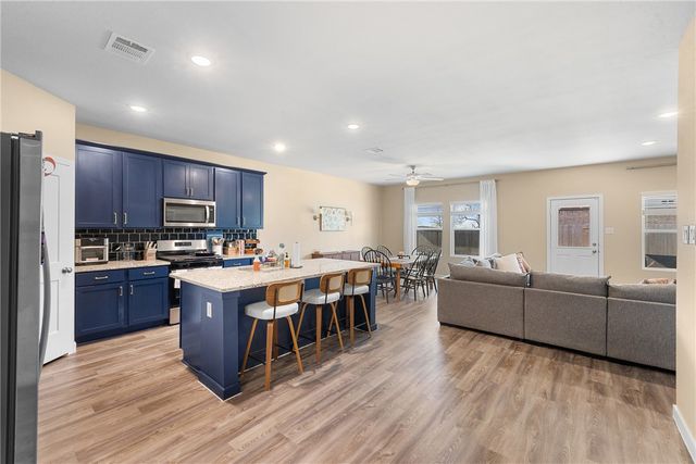 2402 River Way Drive, Navasota, TX 77868