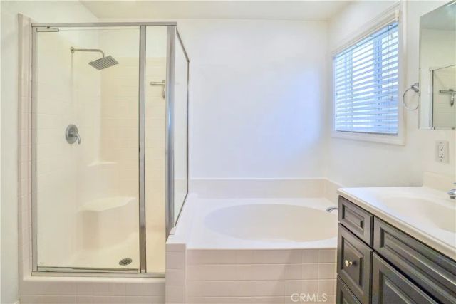 818 E Washington Avenue, San Jacinto, CA 92583