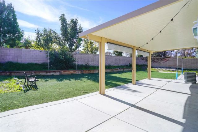 818 E Washington Avenue, San Jacinto, CA 92583