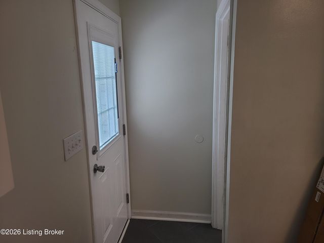 7316 Windemere Dr, Louisville, KY 40214