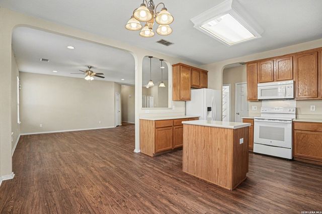 431 Diana, Converse, TX 78109