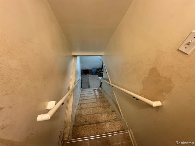 20437 Damman Street, Harper Woods, MI 48225