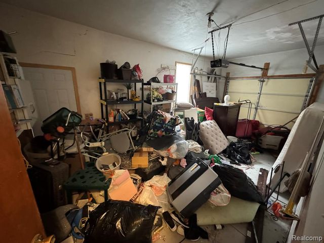 20437 Damman Street, Harper Woods, MI 48225