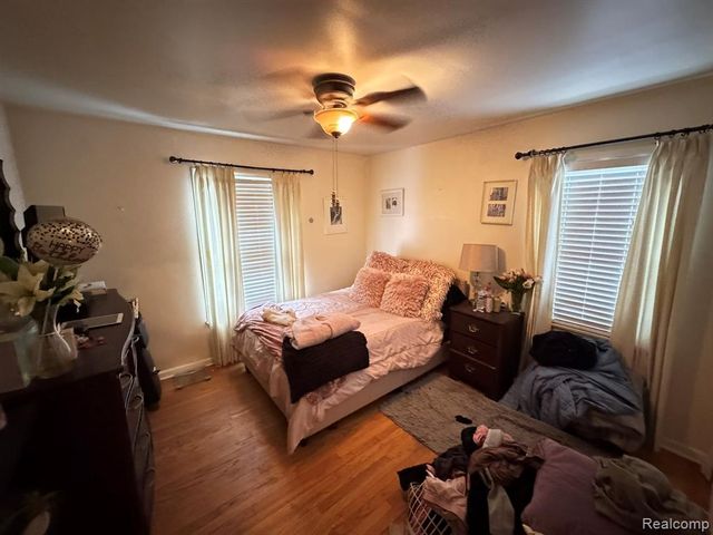 20437 Damman Street, Harper Woods, MI 48225