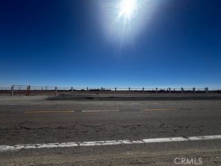 16025 Sheep Creek Rd, Phelan, CA 92371