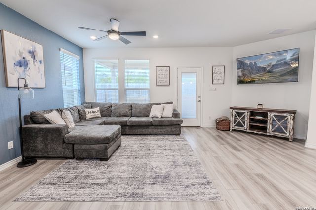 408 Sambar Bay Drive, Boerne, TX 78006