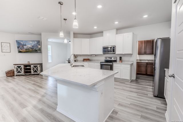 408 Sambar Bay Drive, Boerne, TX 78006