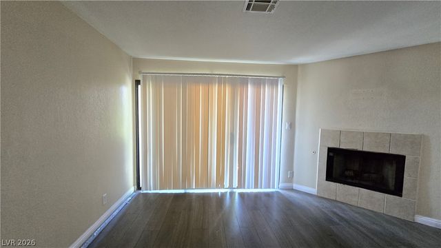 5002 South Rainbow Boulevard 103, Las Vegas, NV 89118