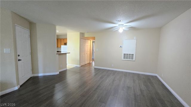 5002 South Rainbow Boulevard 103, Las Vegas, NV 89118