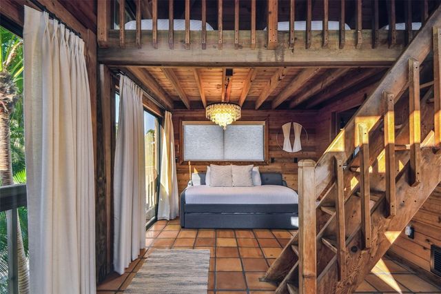 7147 LA LENAIRE DRIVE, Longboat Key, FL 34228