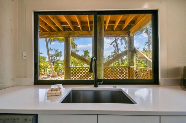 7147 LA LENAIRE DRIVE, Longboat Key, FL 34228