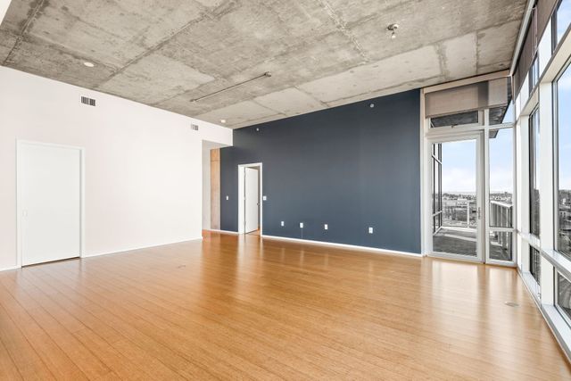 700 12th Ave S Unit 1411, Nashville, TN 37203