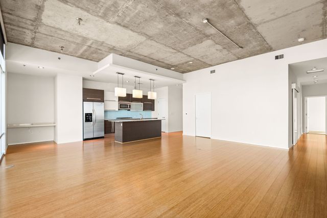 700 12th Ave S Unit 1411, Nashville, TN 37203