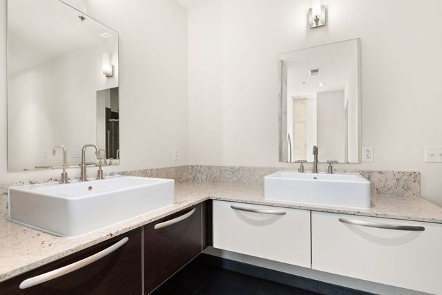 700 12th Ave S Unit 1411, Nashville, TN 37203