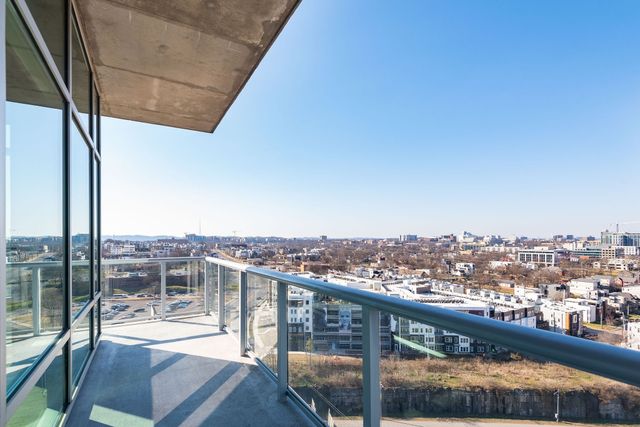 700 12th Ave S Unit 1411, Nashville, TN 37203