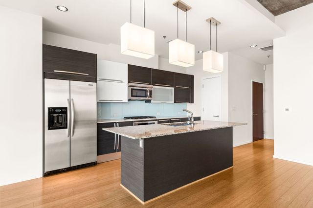 700 12th Ave S Unit 1411, Nashville, TN 37203