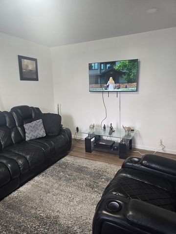 2173 Main, Palmer, MA 01080