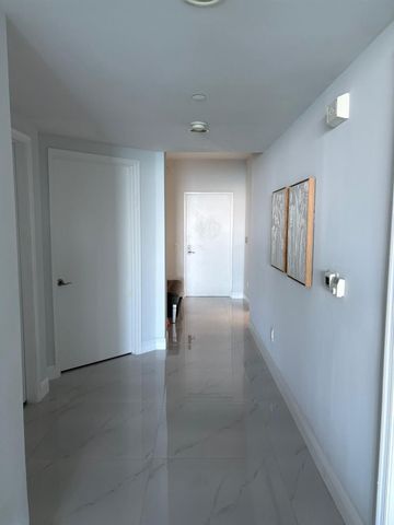 2650 Lake Shore Drive 803, Riviera Beach, FL 33404