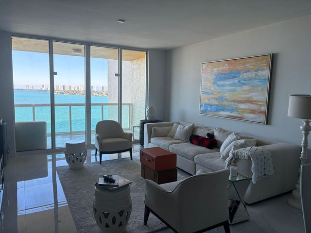 2650 Lake Shore Drive 803, Riviera Beach, FL 33404