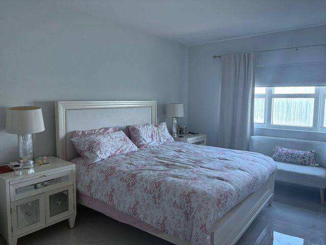 2650 Lake Shore Drive 803, Riviera Beach, FL 33404