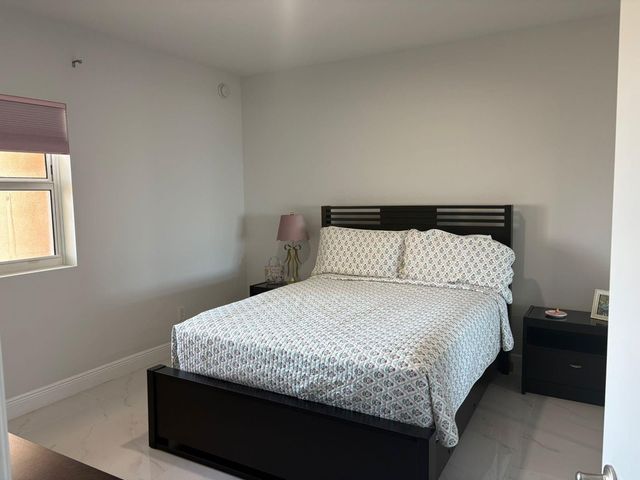 2650 Lake Shore Drive 803, Riviera Beach, FL 33404