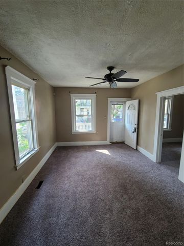 3387 Comstock Street, Hamtramck, MI 48212