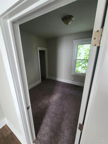 3387 Comstock Street, Hamtramck, MI 48212