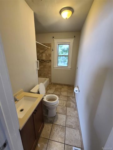3387 Comstock Street, Hamtramck, MI 48212