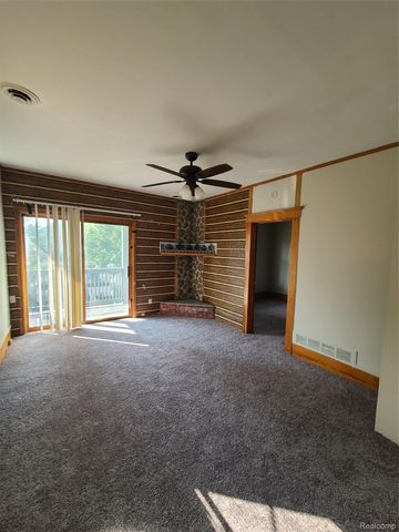 3387 Comstock Street, Hamtramck, MI 48212